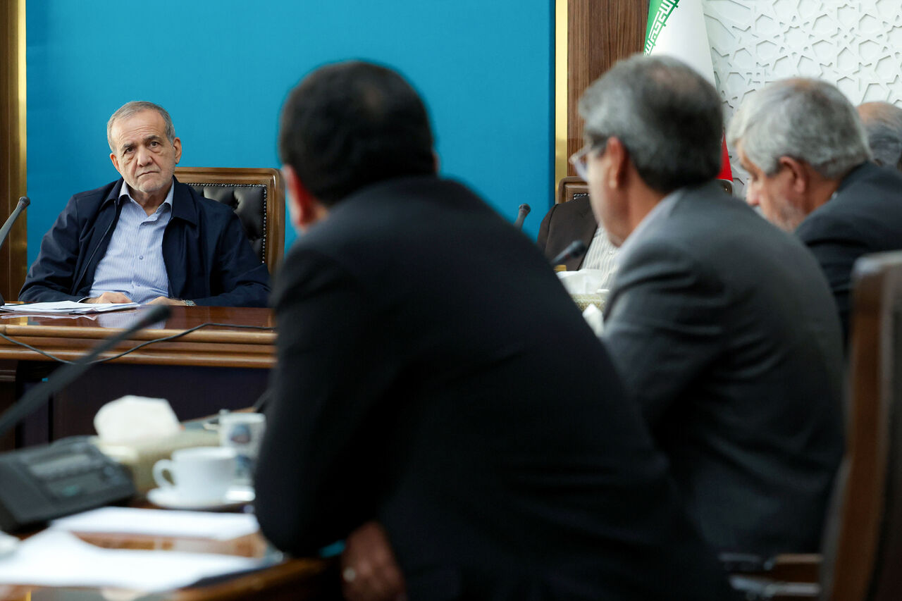 پزشکیان: توان دفاعی ایران کوبنده‌تر از همیشه شد/ تورم با کوچک‌سازی دولت مهار می‌شود